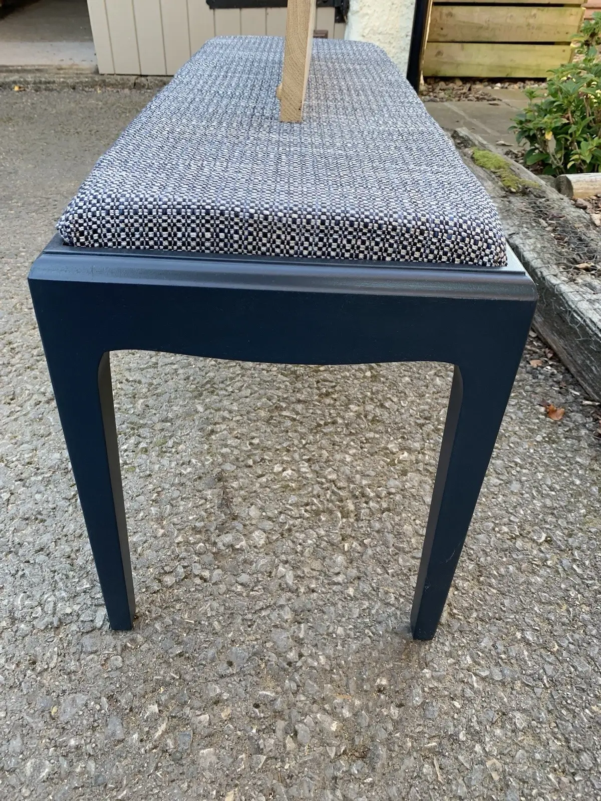 Stag Minstrel Dressing Table Stool - Image 4