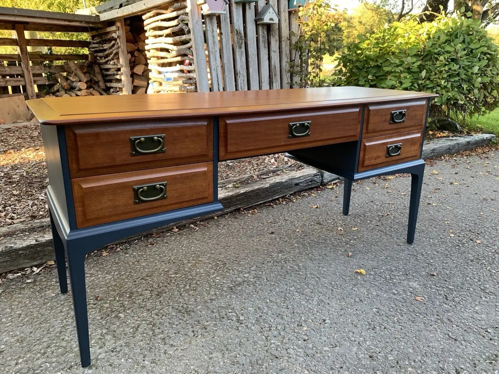 Stag Minstrel Dressing Table / Desk